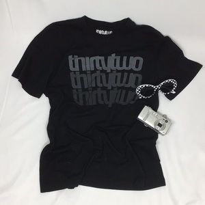 NEW Thirty Two (32) brand T-shirt